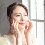 顔脱毛の効果とデメリットとは?後悔しないための注意点も解説