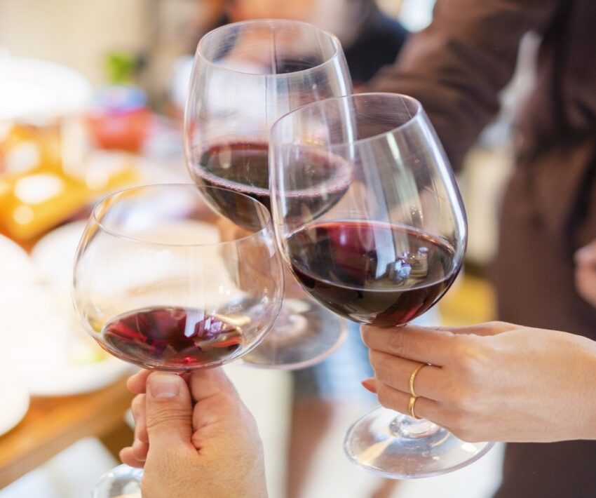 脱毛前日や当日・直後の飲酒はNG！理由や飲酒した場合の対処法